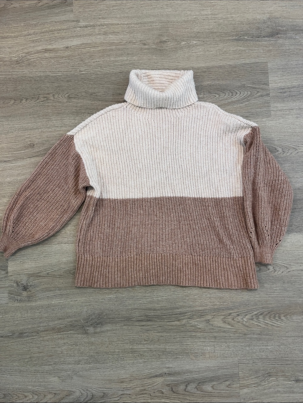 American Eagle Outfitters Two-Tone Turtleneck Sweater - Cream and Brown